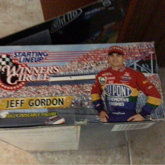 NIB Jeff Gordon 1997 Starting Lineup Winners Circle Poseable 12" Action Figure. - Picture 10 of 14
